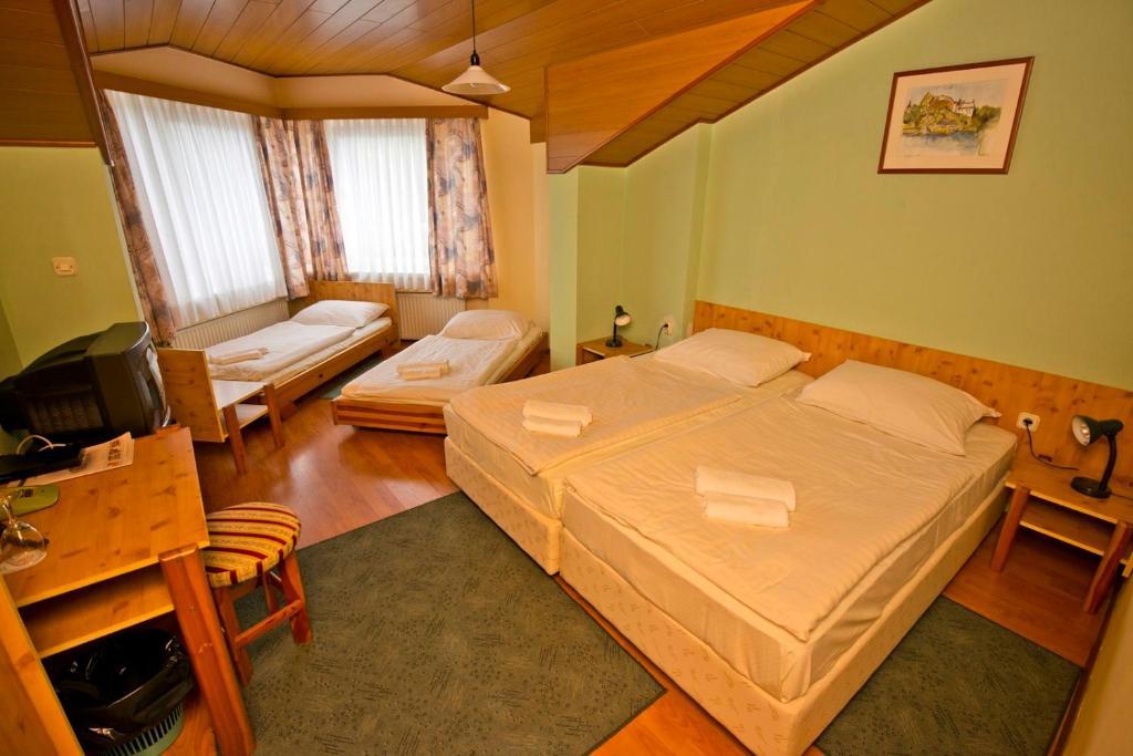 Motel Kod Bakija Karlovac Ruang foto